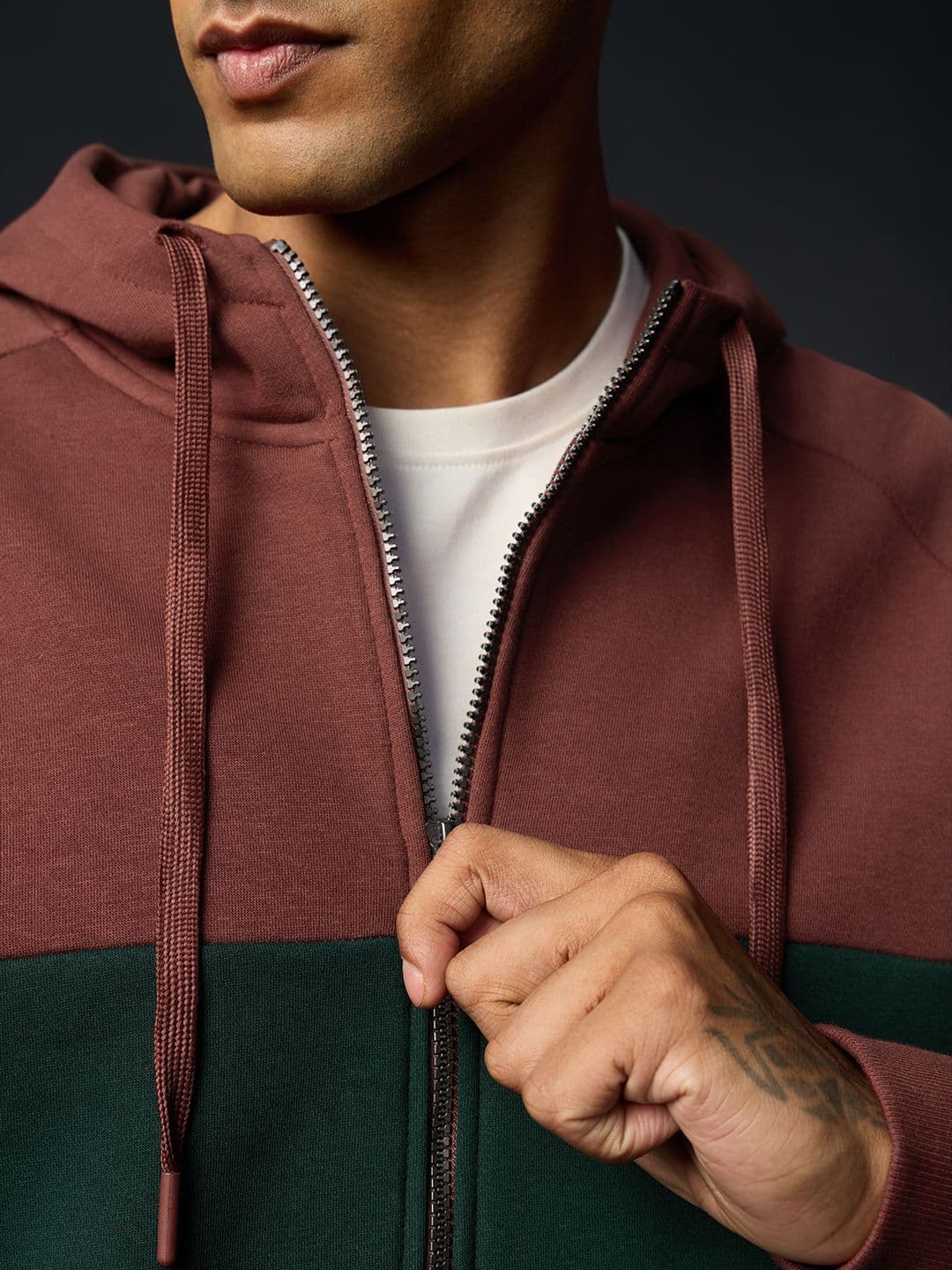 Coral Quartz Essentials